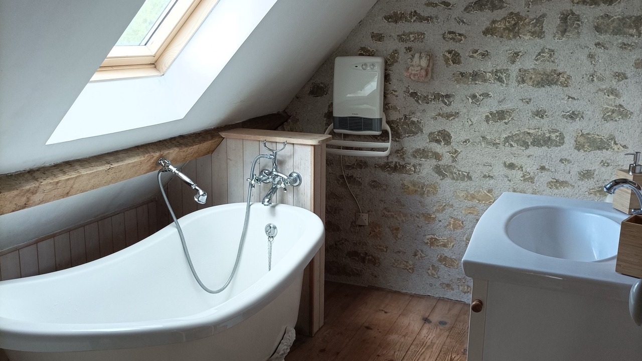 Photo of Bathroom in Couffy