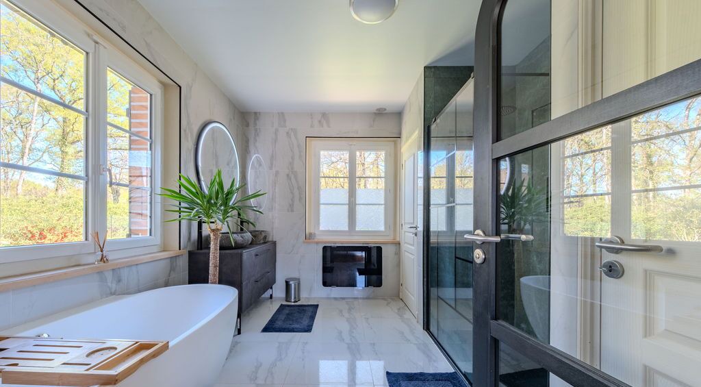 Photo of Bathroom in Chaumont-sur-Tharonne