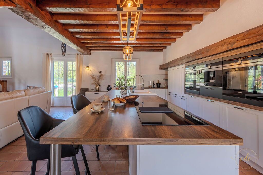 Photo of Kitchen in Chaumont-sur-Tharonne