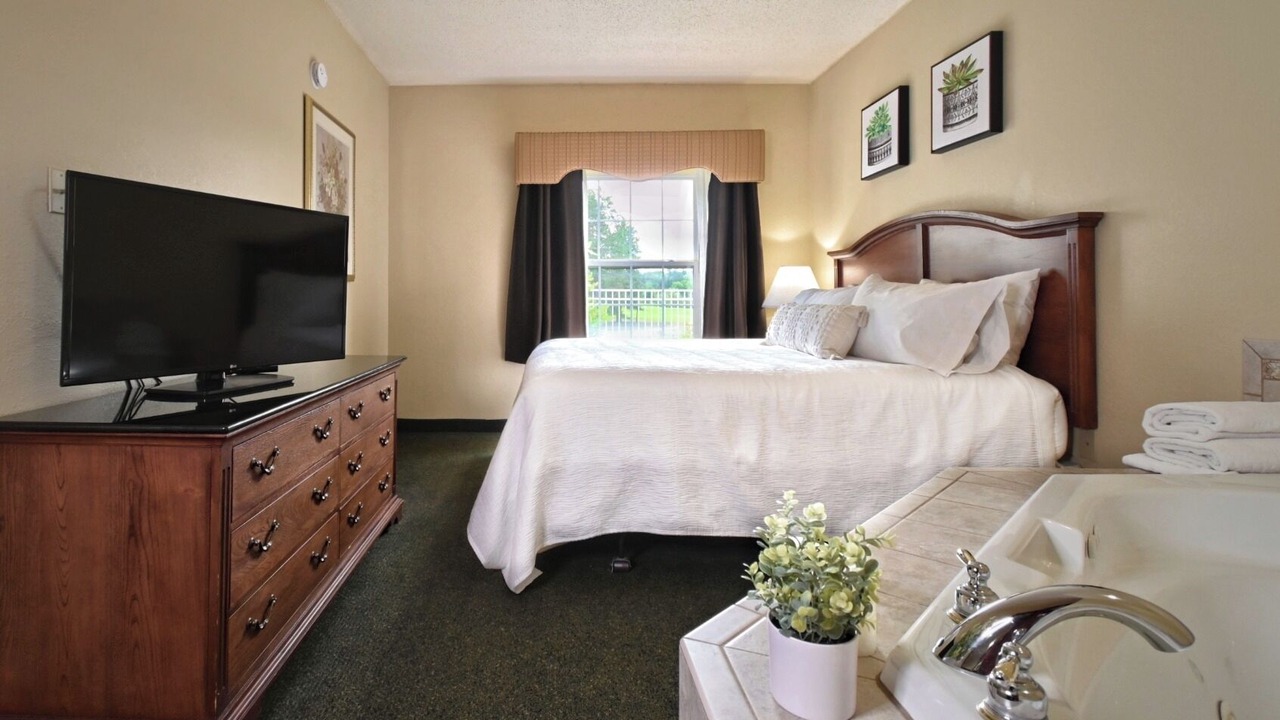Photo of Bedroom in Pembine