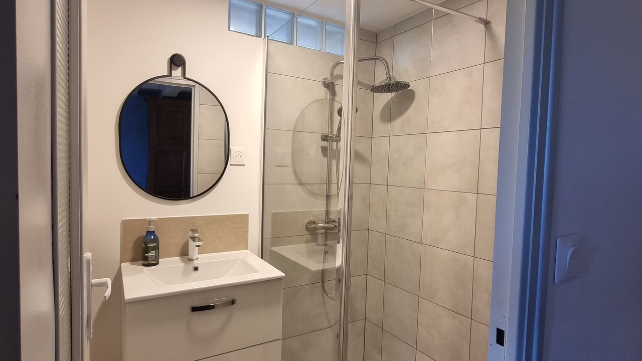 Photo of Bathroom in Bourre