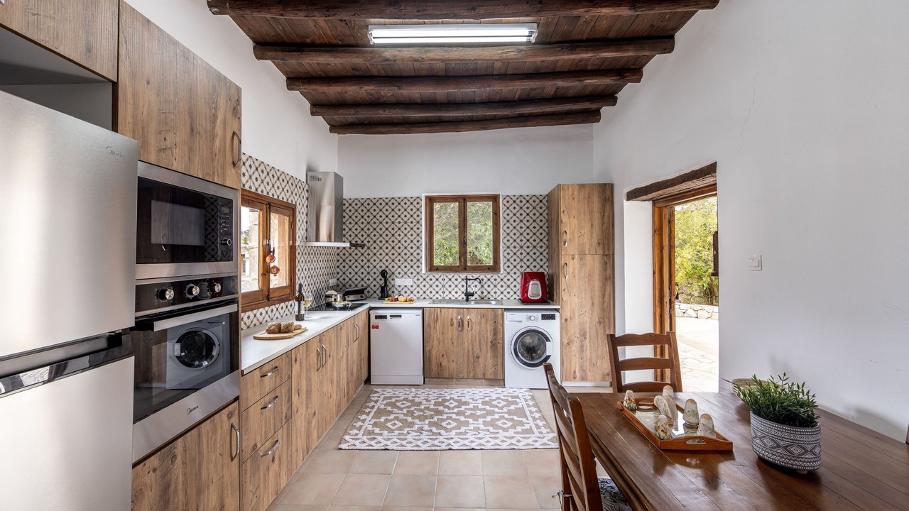 Photo of Kitchen in Pano Arodhes