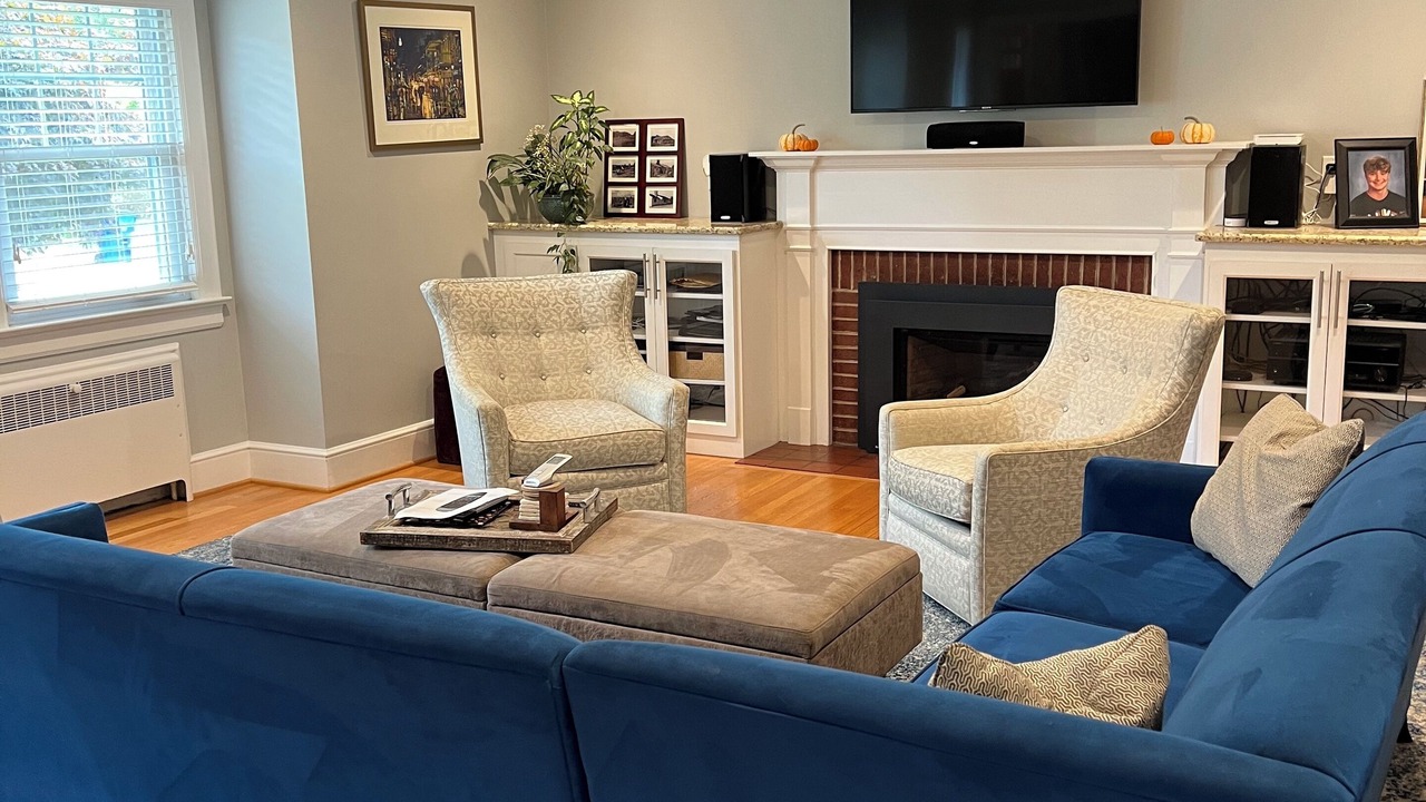 Photo of Livingroom in Blacksburg