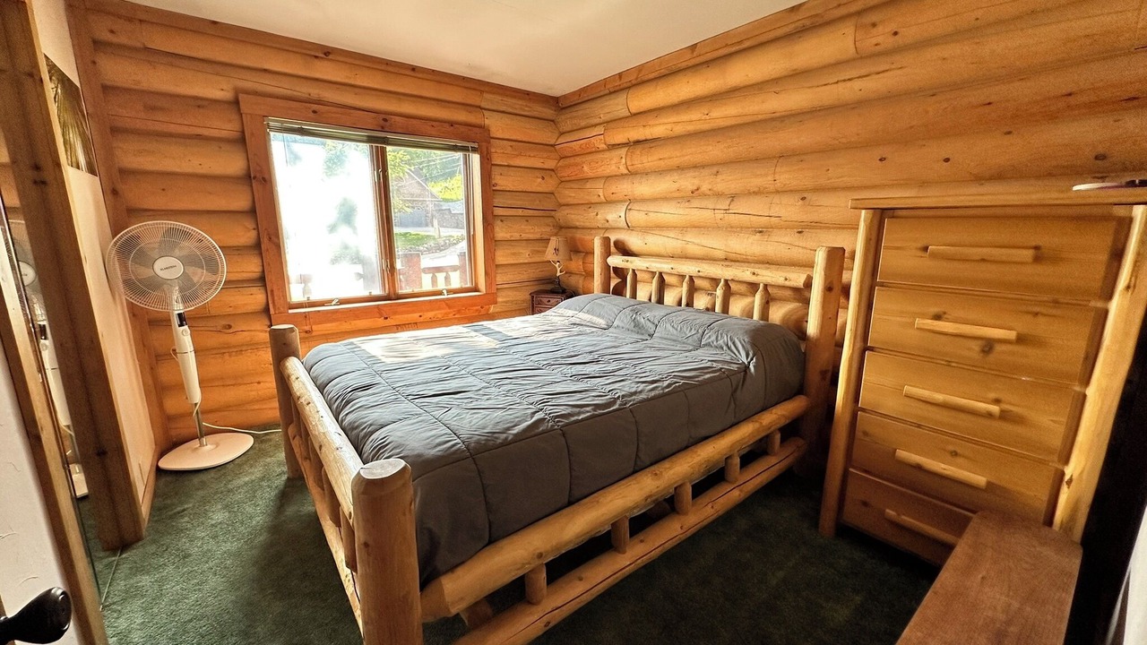 Photo of Bedroom in Loretto