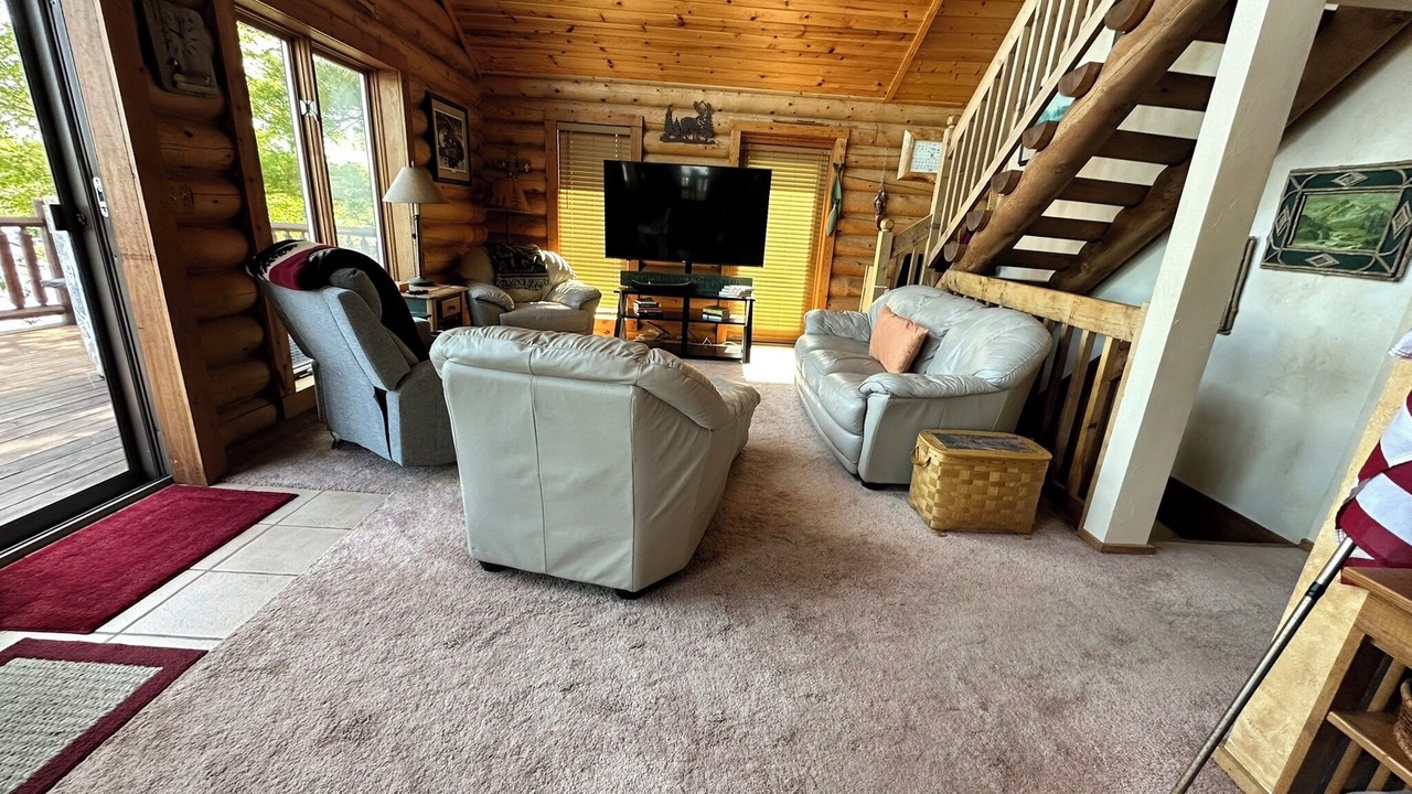 Photo of Livingroom in Loretto