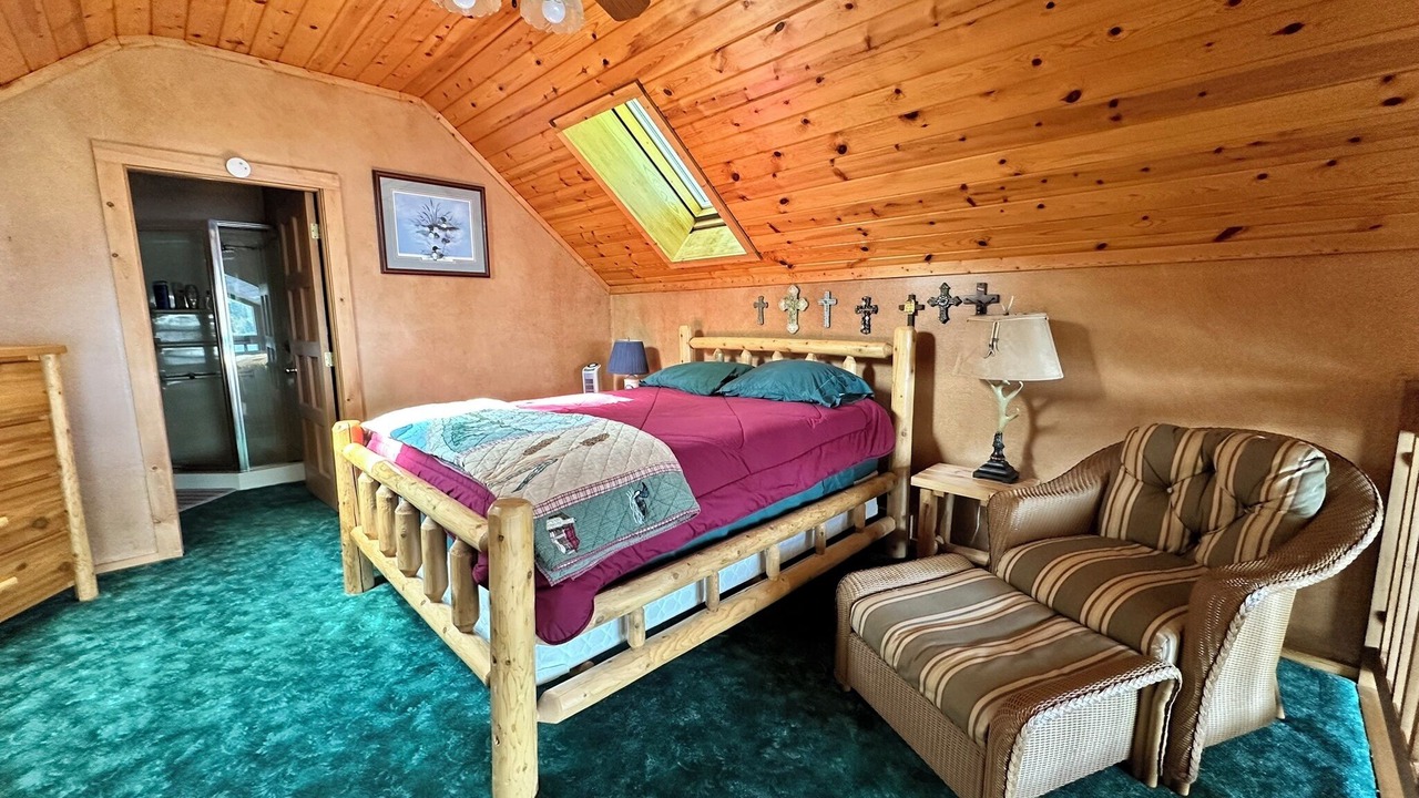 Photo of Bedroom in Loretto