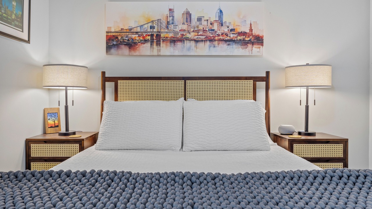 Photo of Bedroom in Inglewood