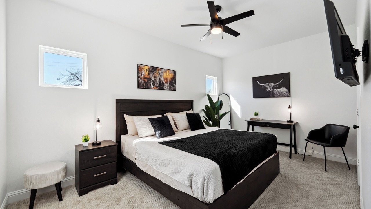 Photo of Bedroom in West Dallas
