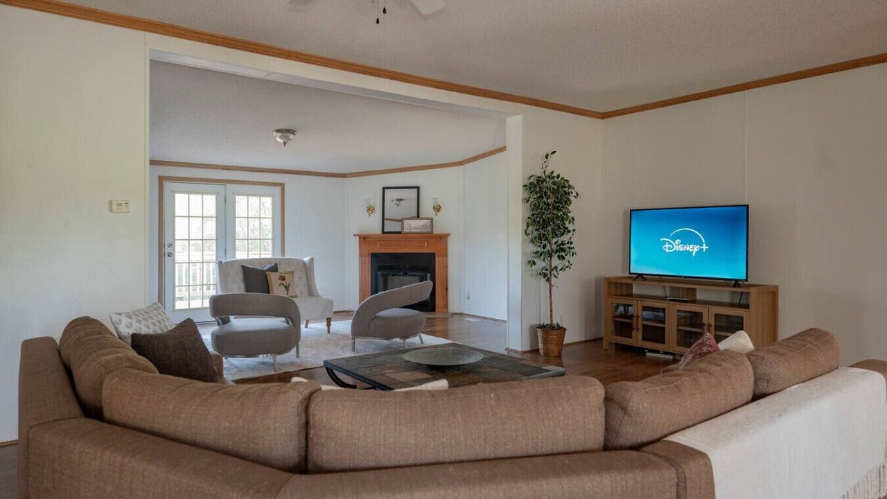 Photo of Livingroom in Concord