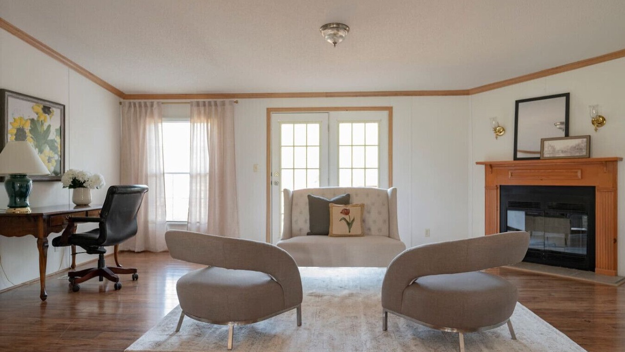 Photo of Livingroom in Concord