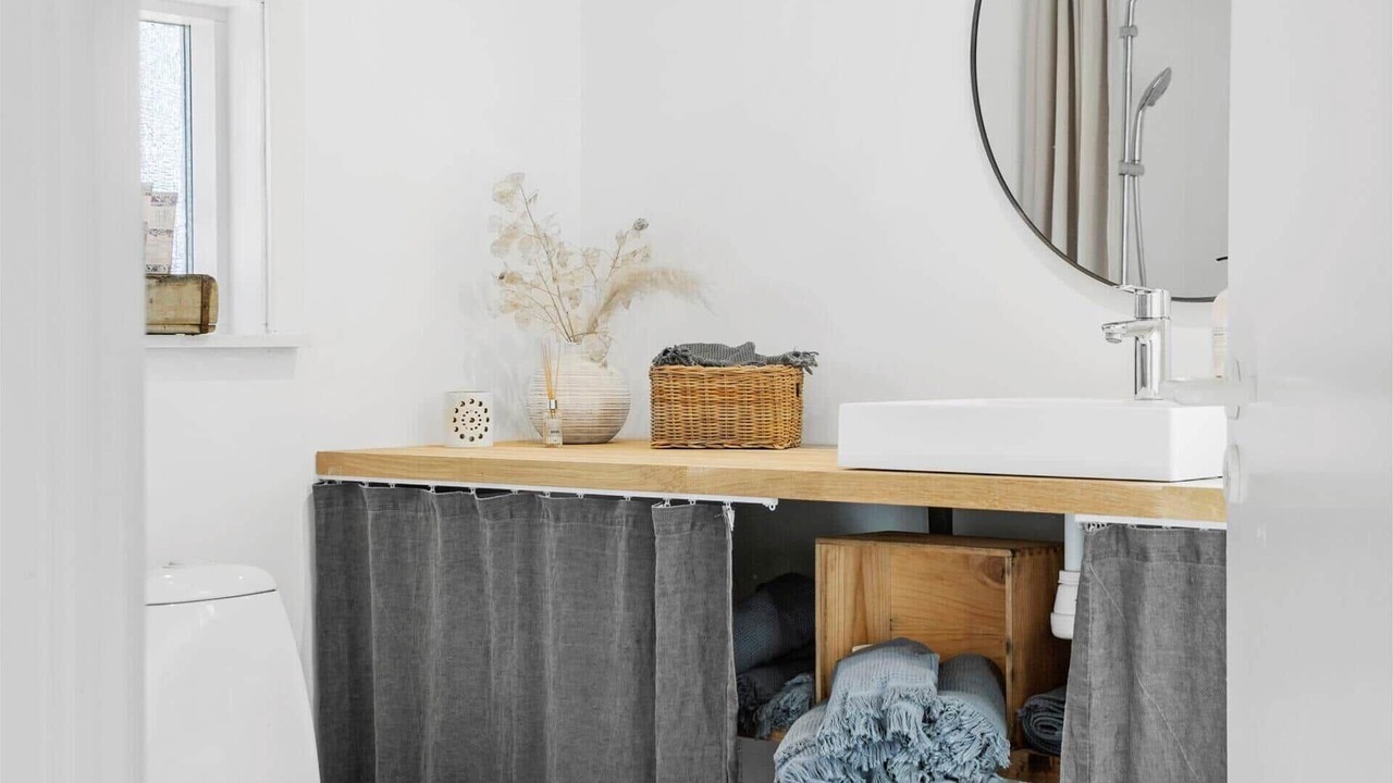 Photo of Bathroom in Beder Malling