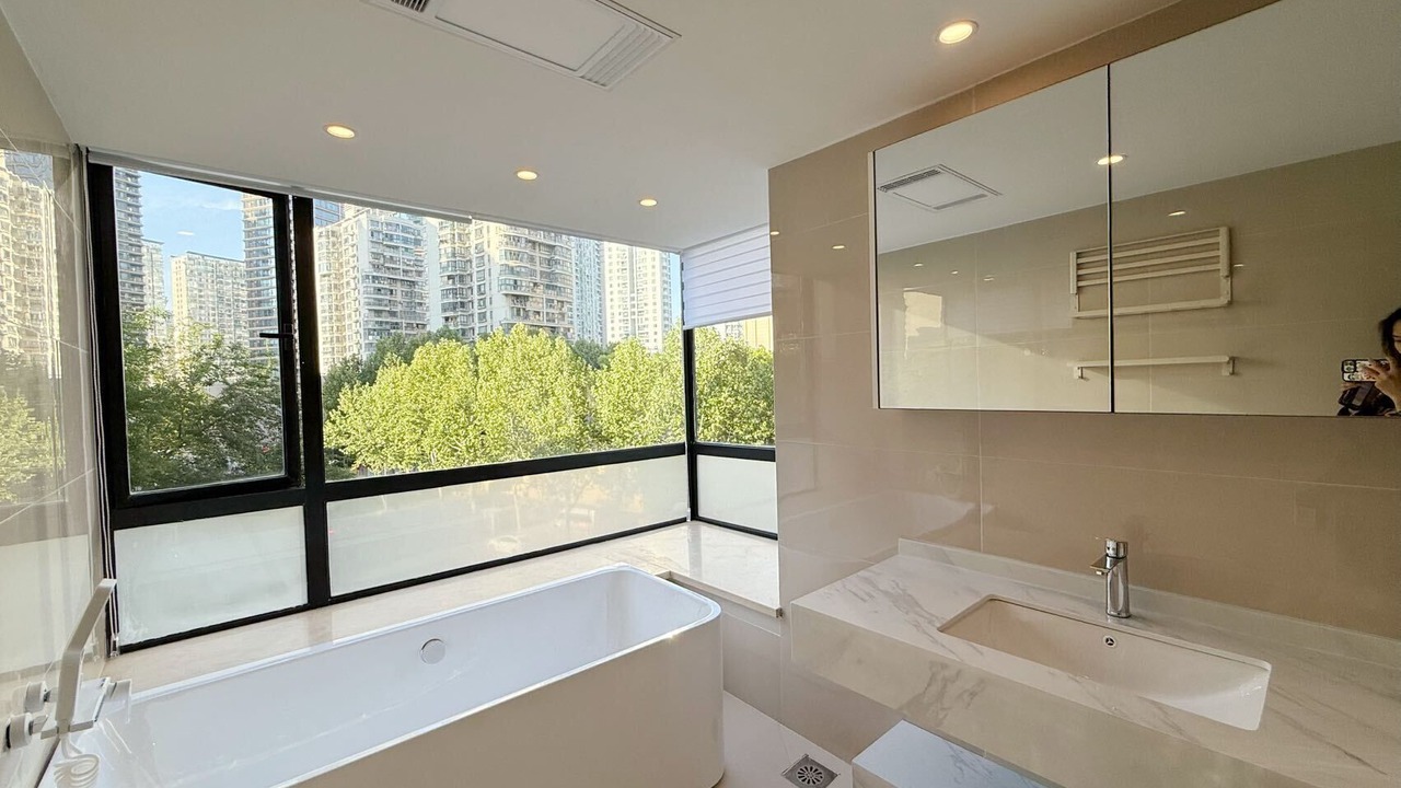 Photo of Bathroom in Huangpu