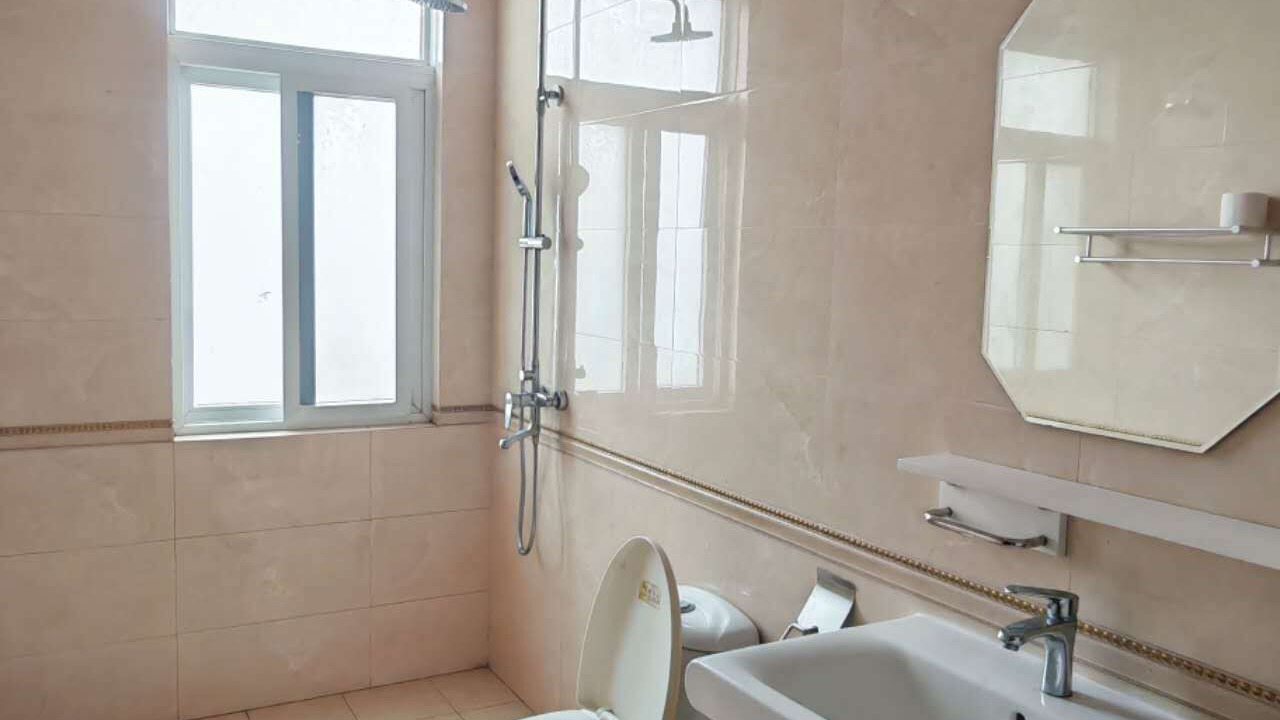 Photo of Bathroom in North Ridge