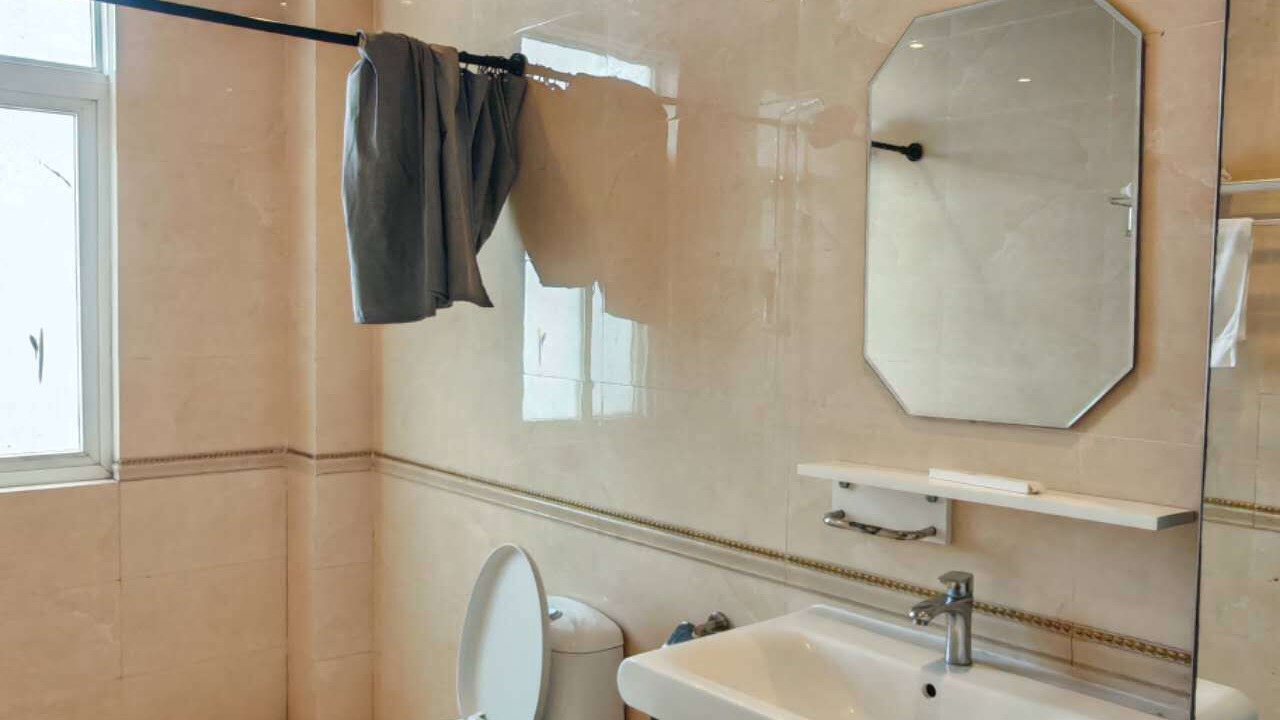 Photo of Bathroom in North Ridge