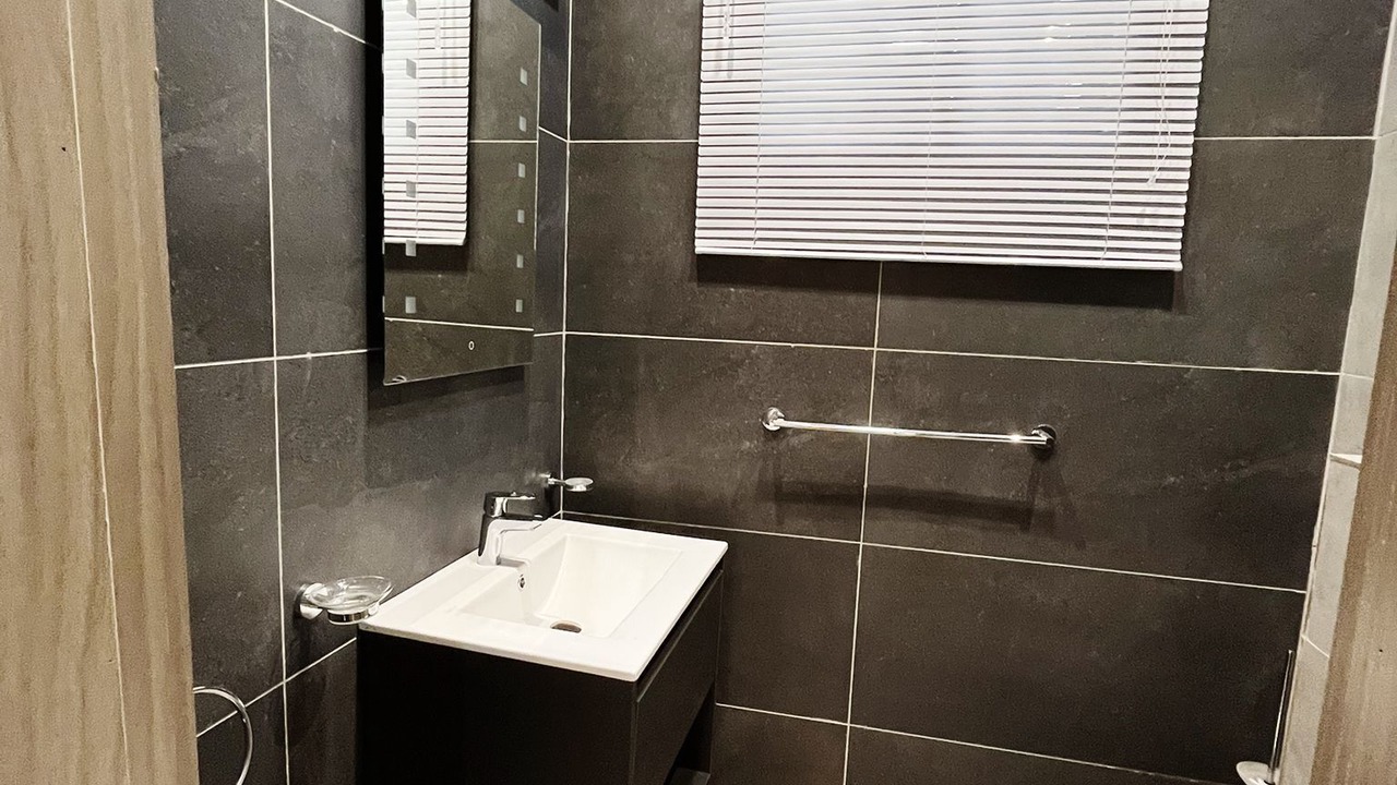 Photo of Bathroom in Greenhill
