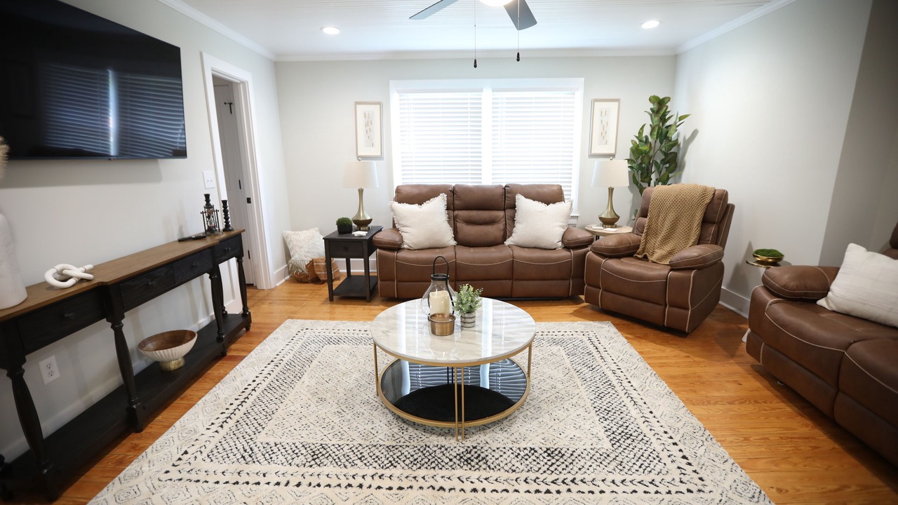 Photo of Livingroom in Castalia