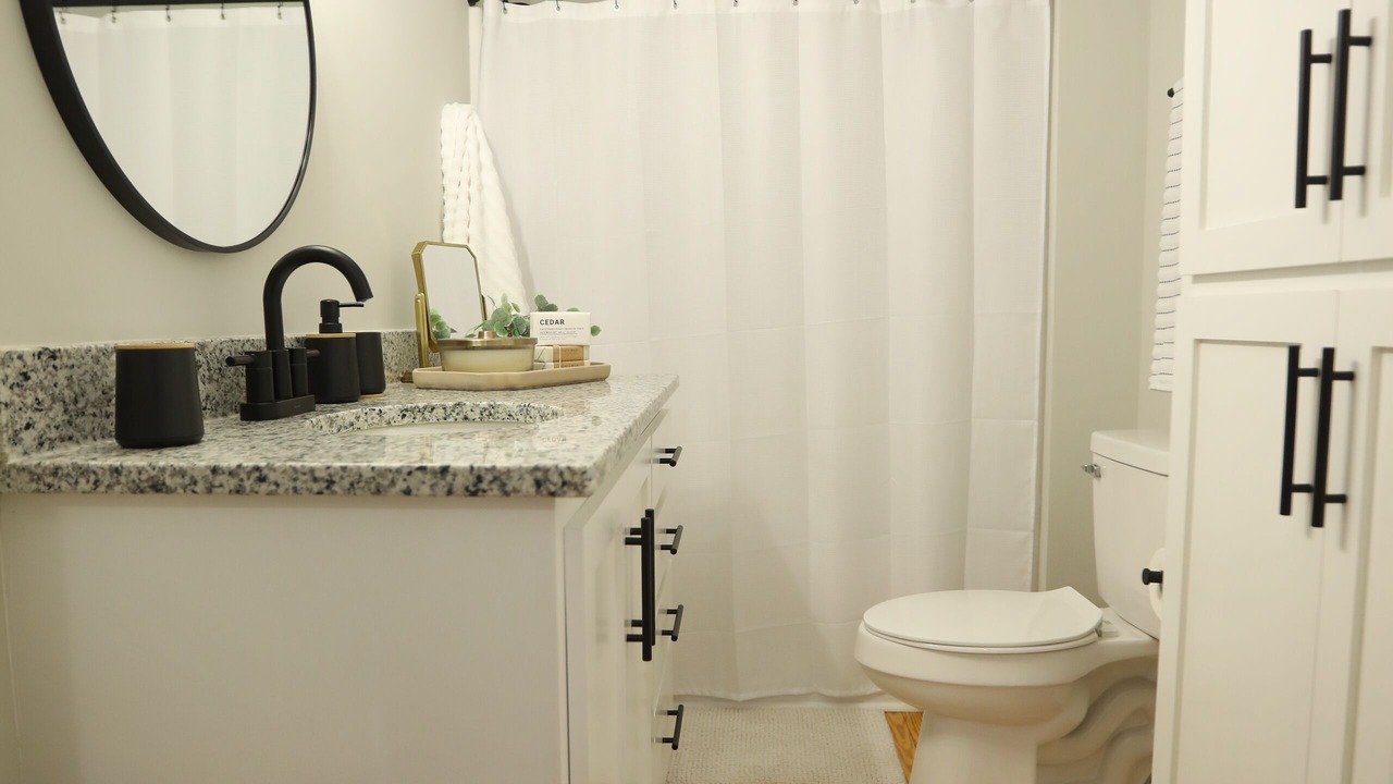 Photo of Bathroom in Castalia