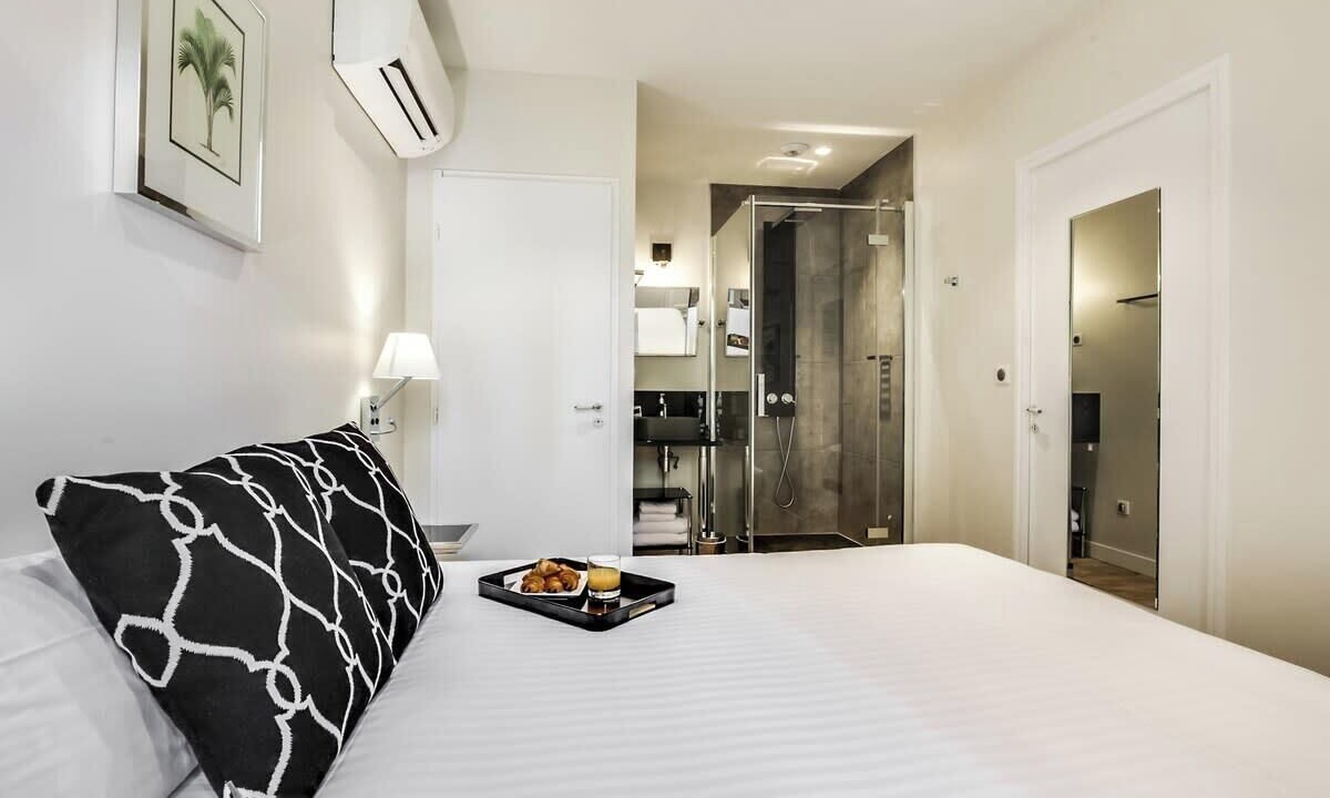 Photo of Bedroom in Bordeaux City Centre