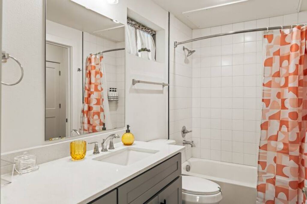 Photo of Bathroom in Cityplace