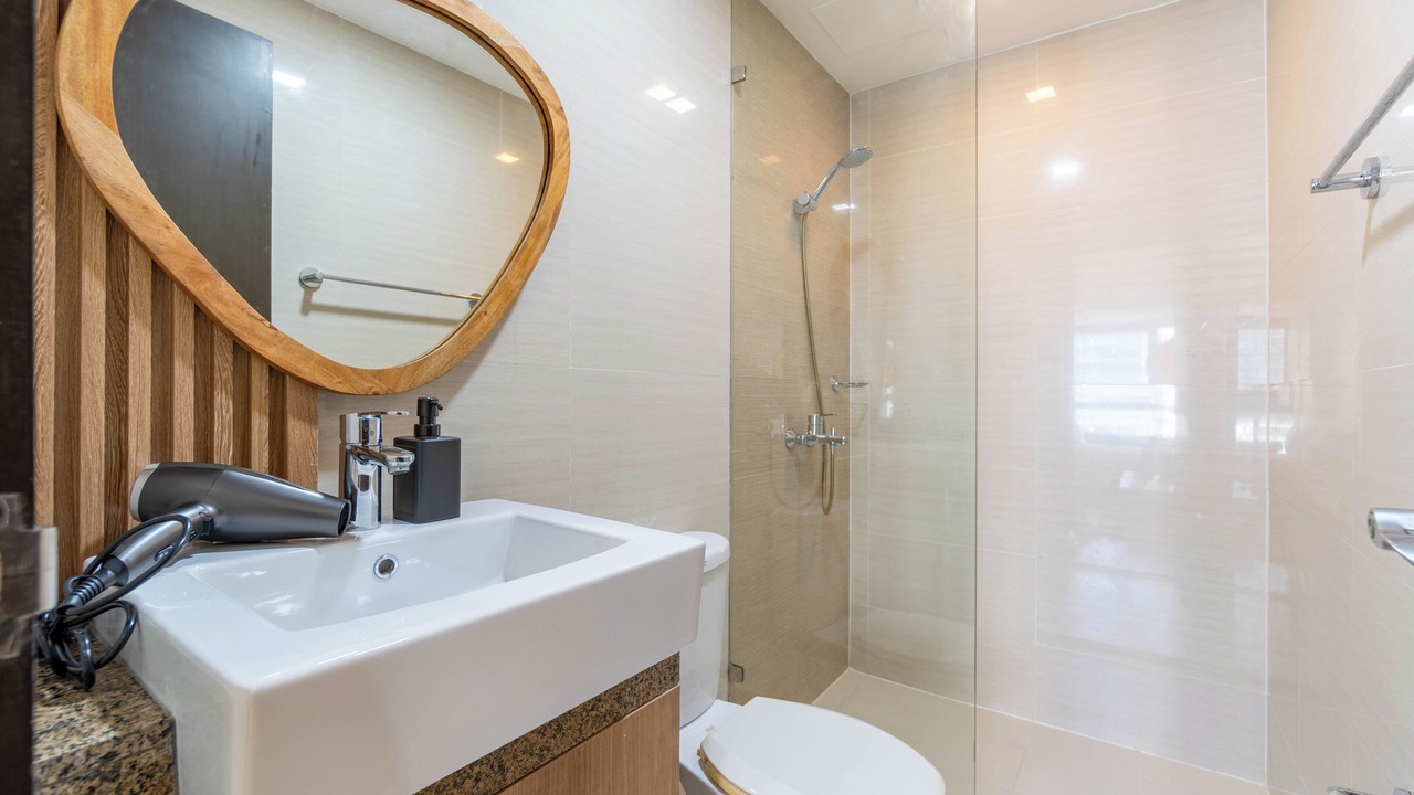Photo of Bathroom in Salcedo Village