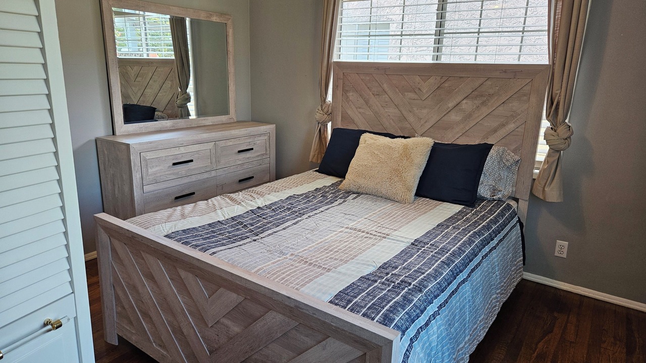 Photo of Bedroom in Harbor