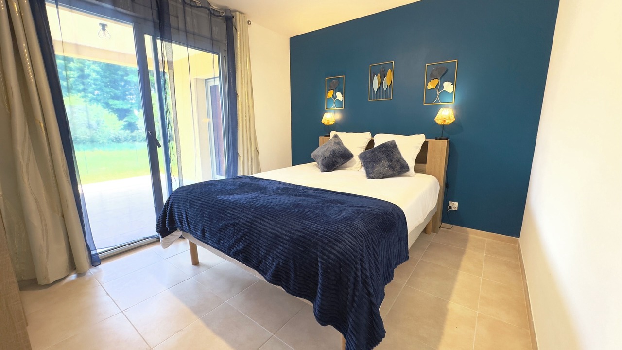 Photo of Bedroom in Feytiat