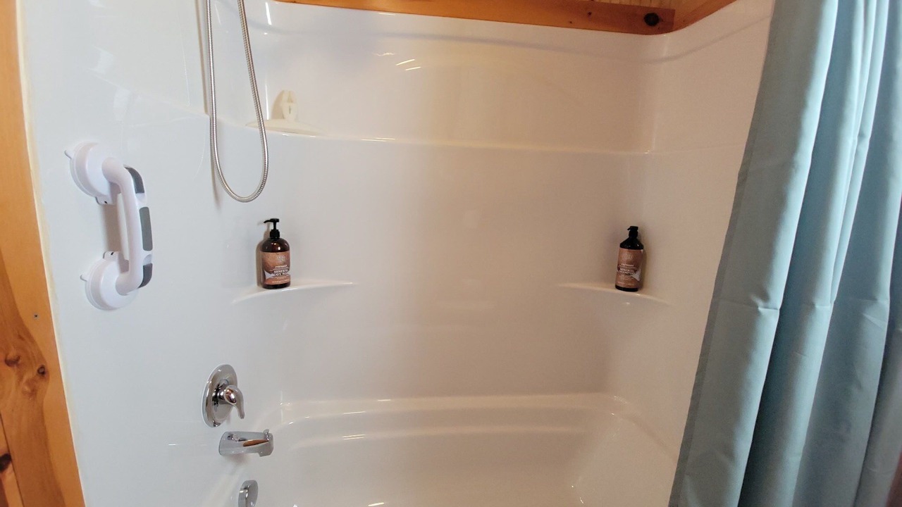 Photo of Bathroom in Ivanhoe