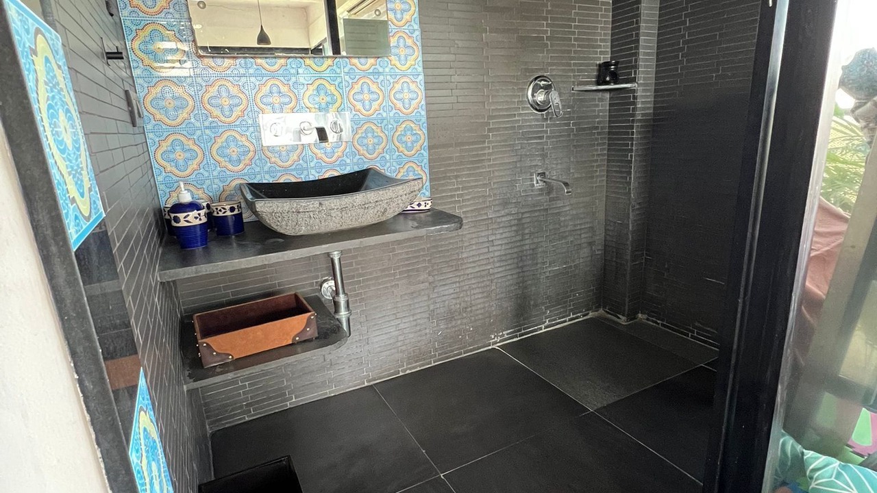 Photo of Bathroom in Prabhadevi