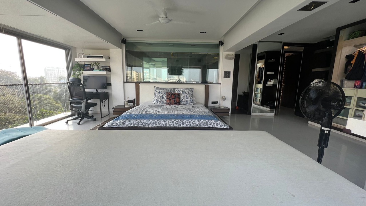 Photo of Bedroom in Prabhadevi