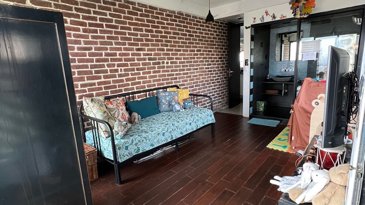 Photo of Livingroom in Prabhadevi
