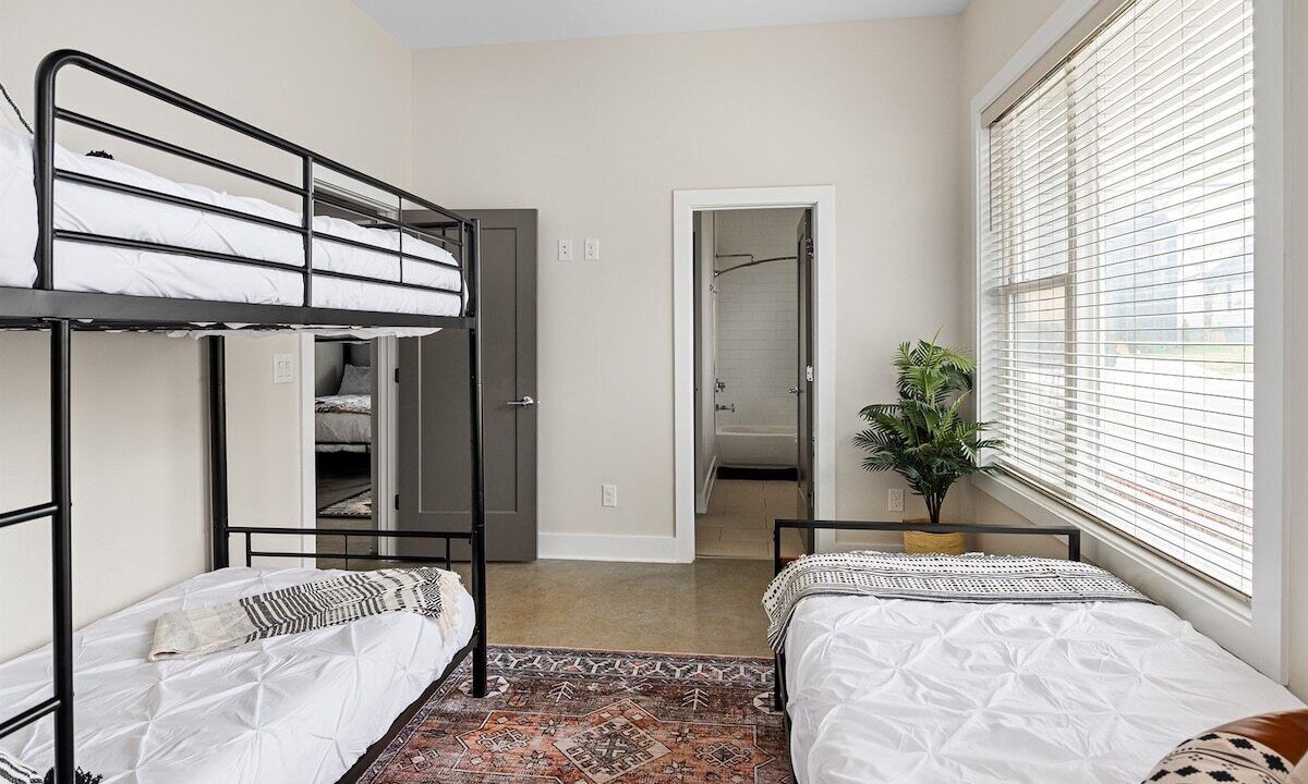 Photo of Bedroom in North Capitol