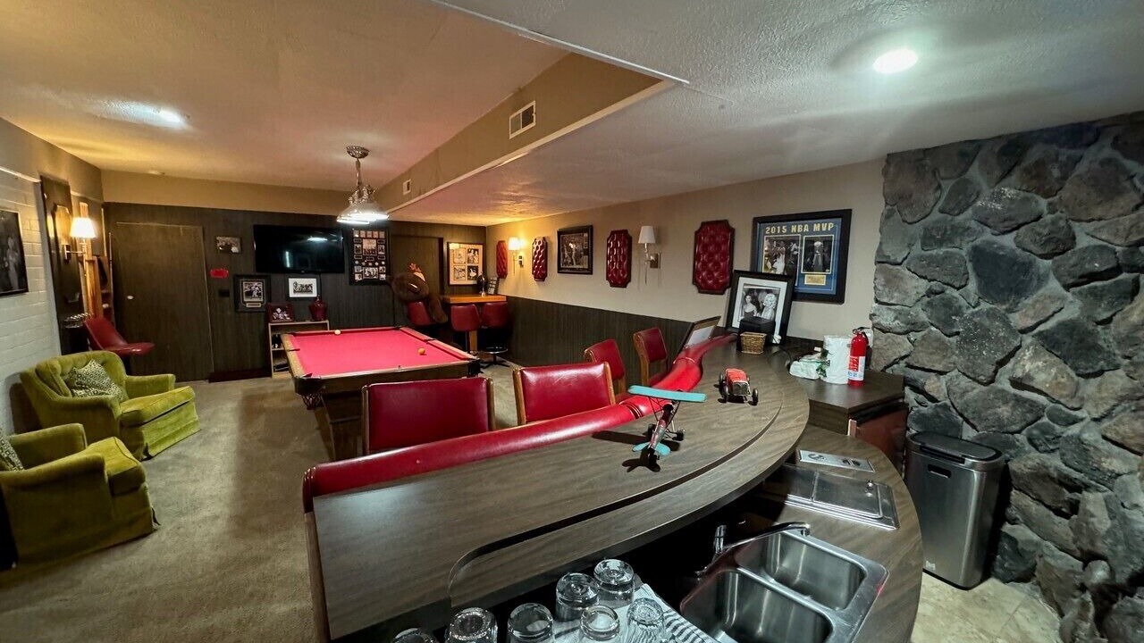 Photo of Bedroom in Skyland