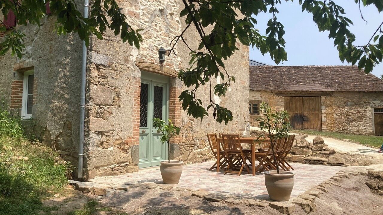 Photo of Outdoor in Saint-Priest-Ligoure