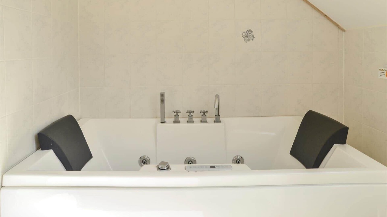 Photo of Bathroom in Helsned