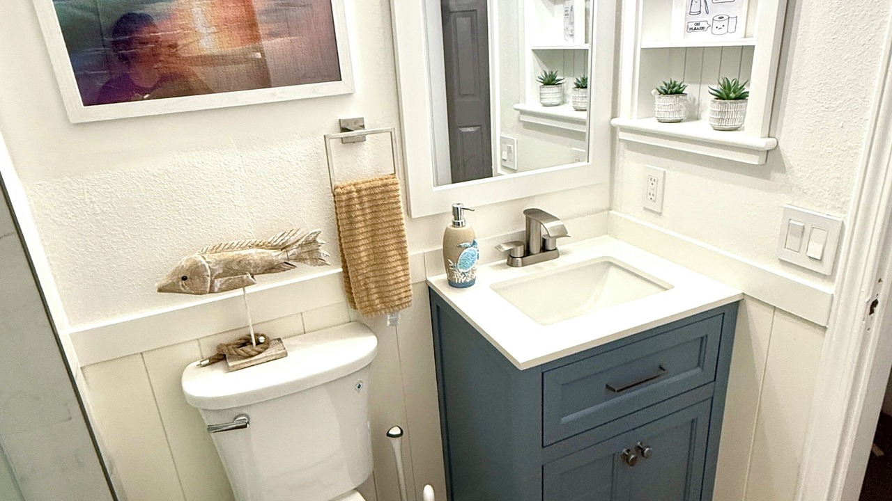 Photo of Bathroom in Cutthroat Harbor Estates