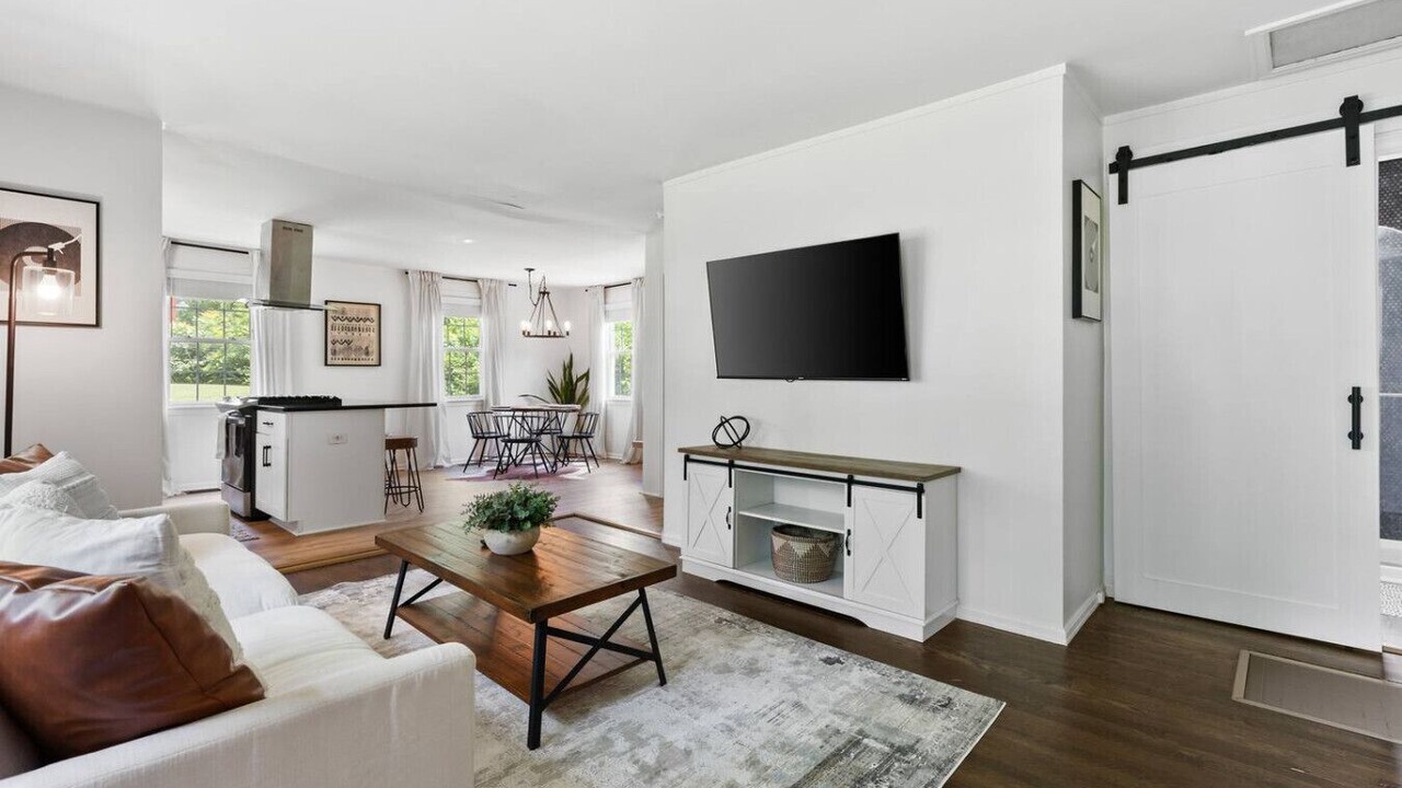 Photo of Bedroom in Shelby Hills