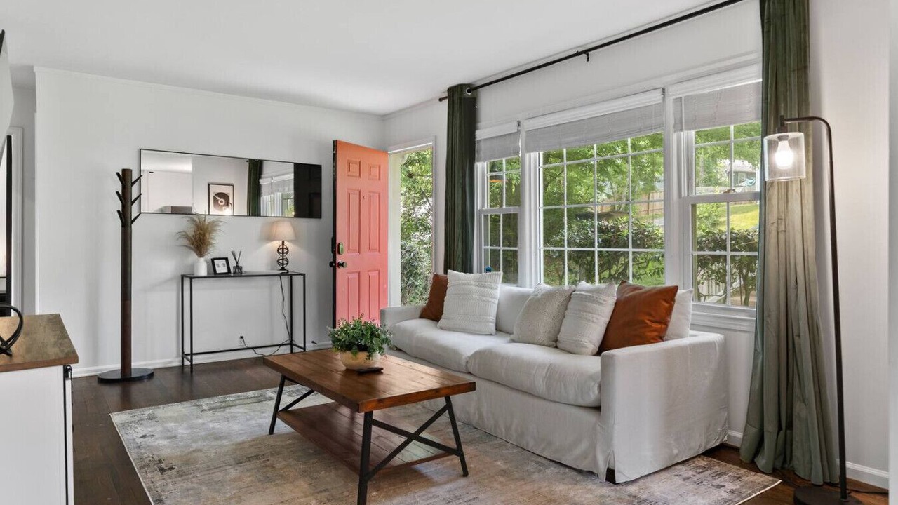 Photo of Bedroom in Shelby Hills