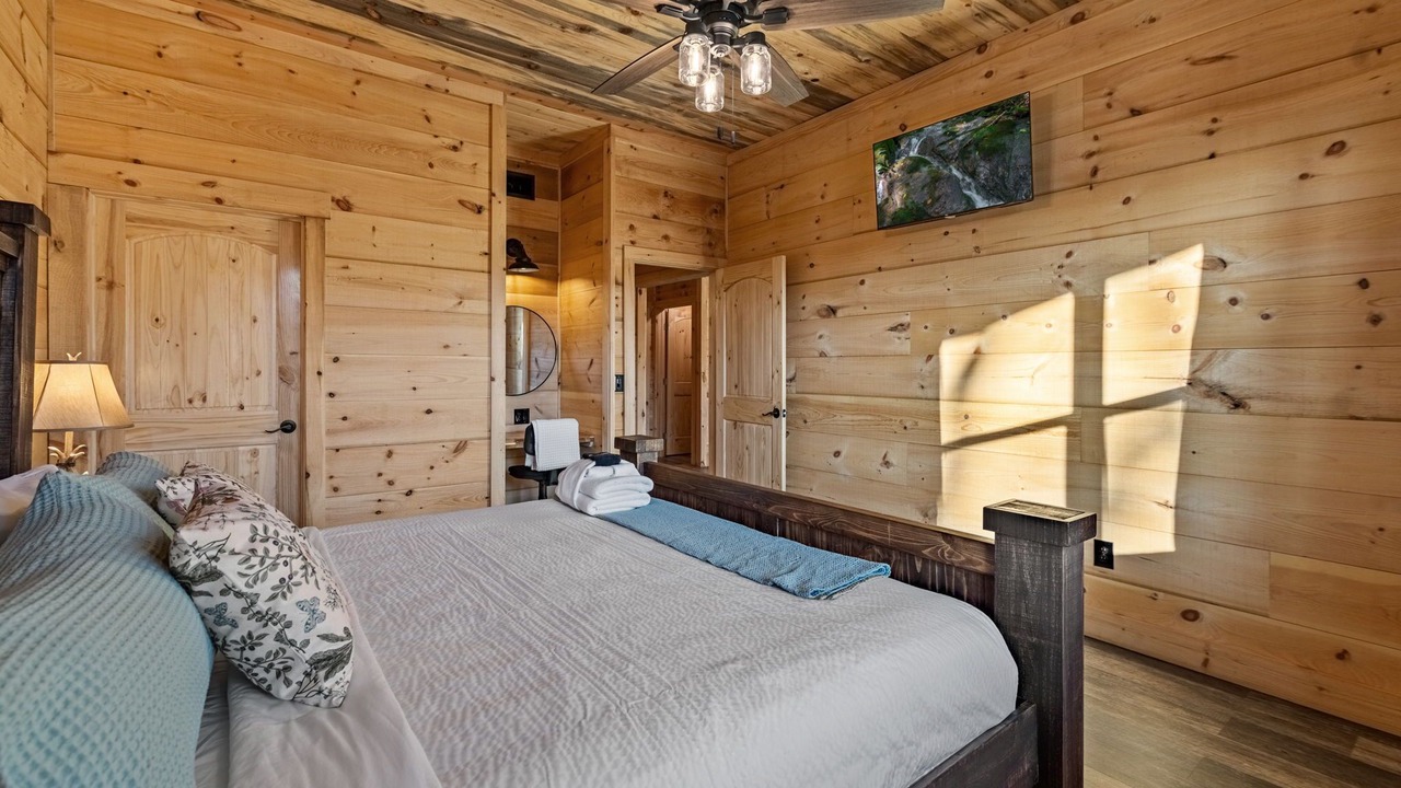 Photo of Bedroom in Young Harris