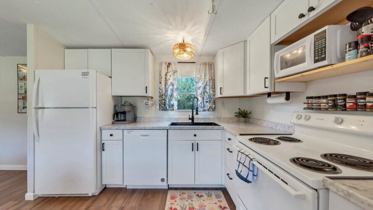 Photo of Kitchen in Scottsburg