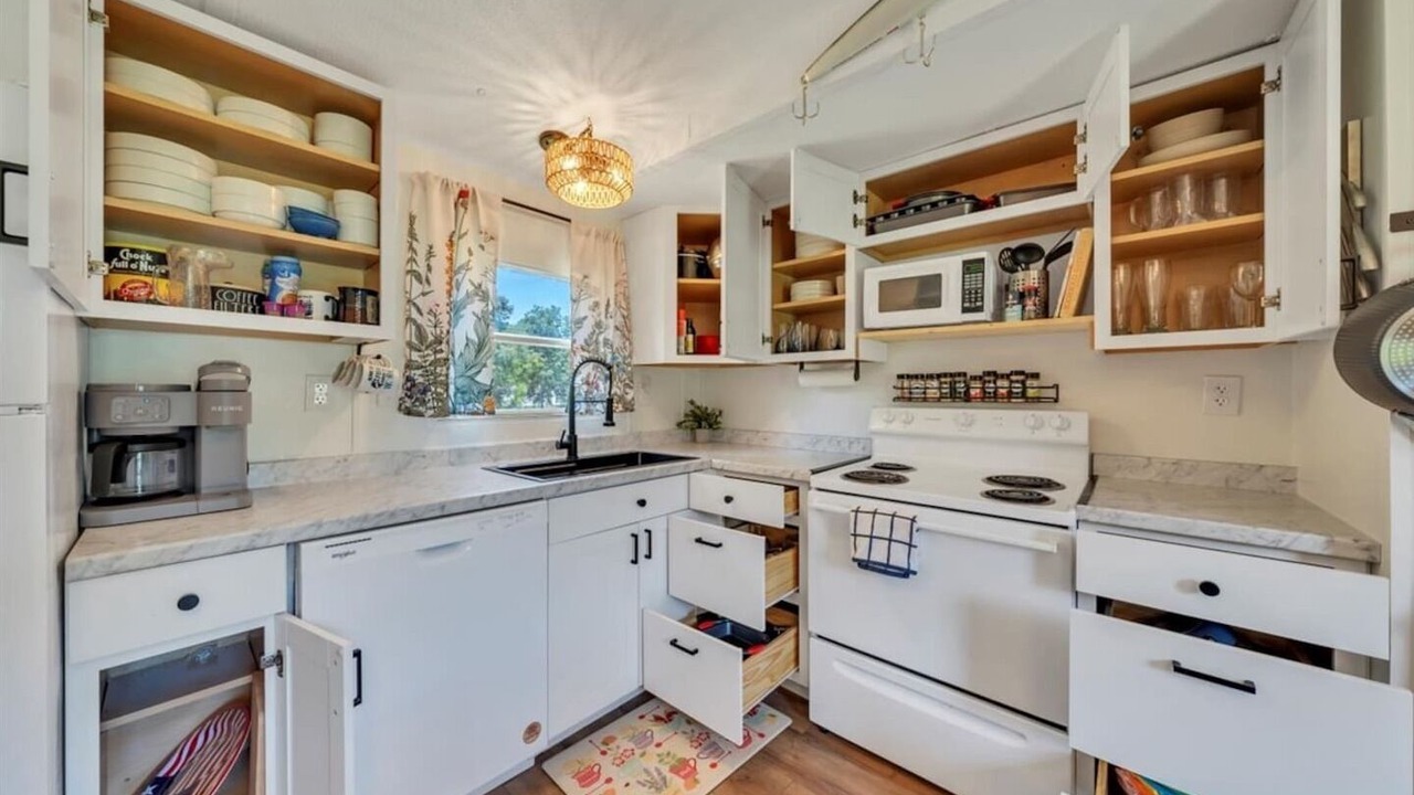 Photo of Kitchen in Scottsburg