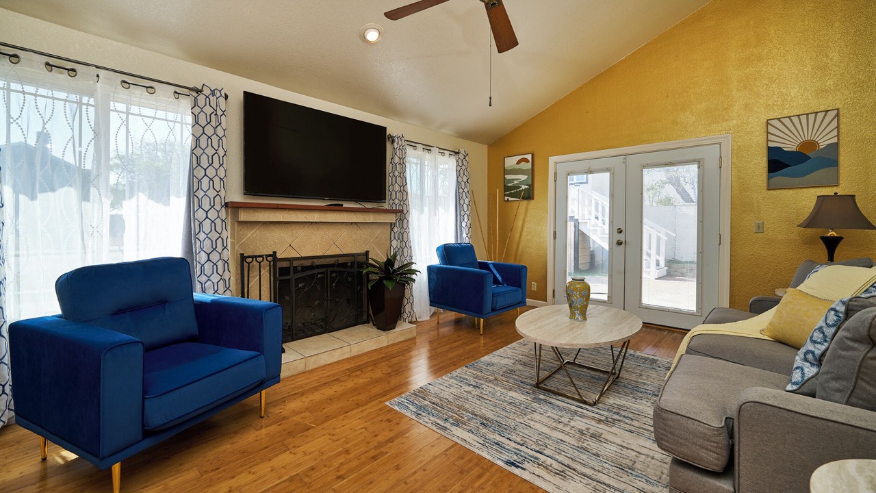 Photo of Livingroom in Salinas