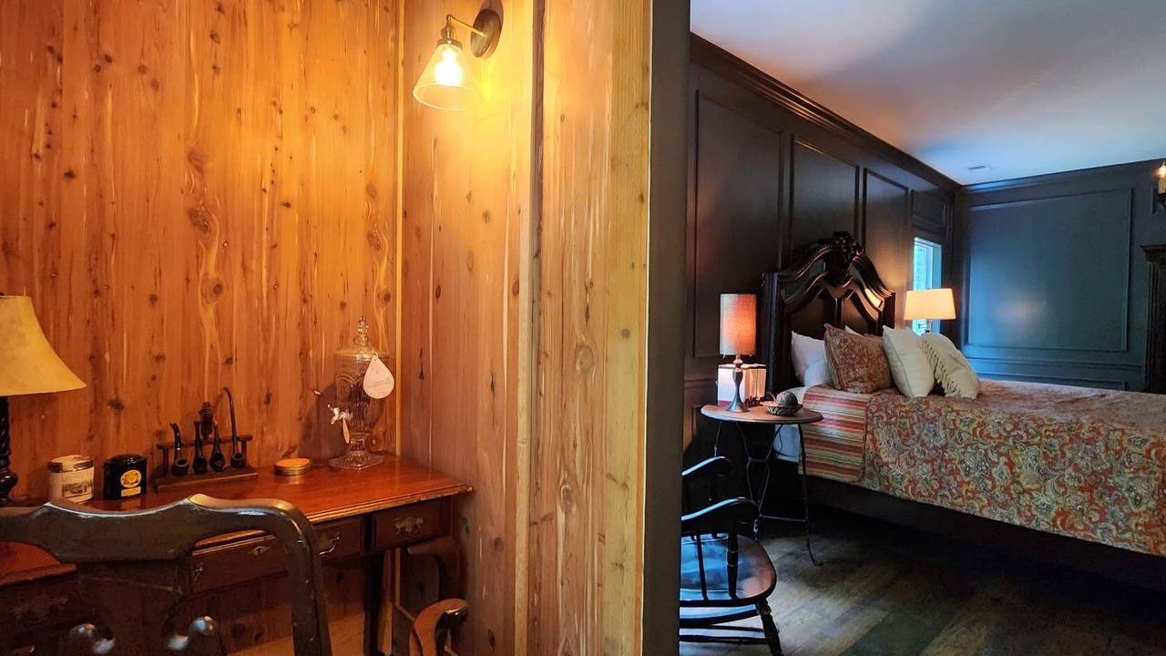 Photo of Bedroom in Stokes