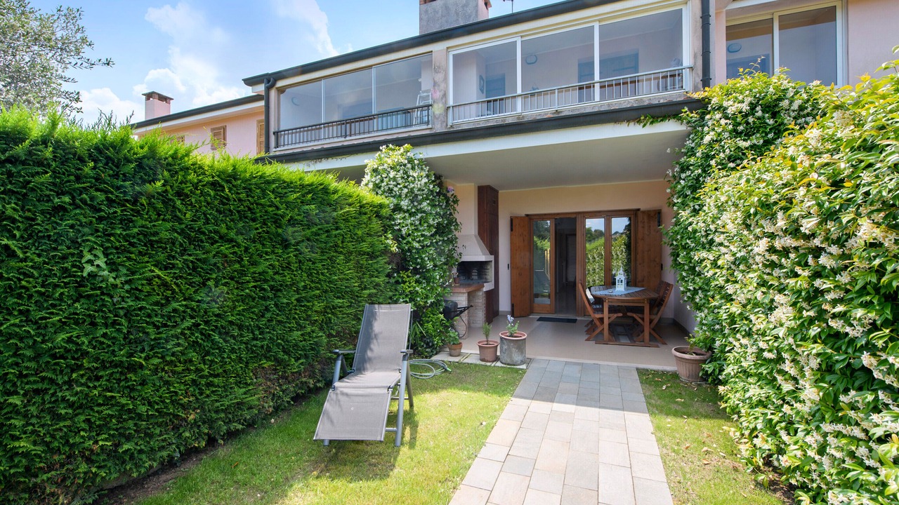 Photo of Patio Balcony in Colà Di Lazise