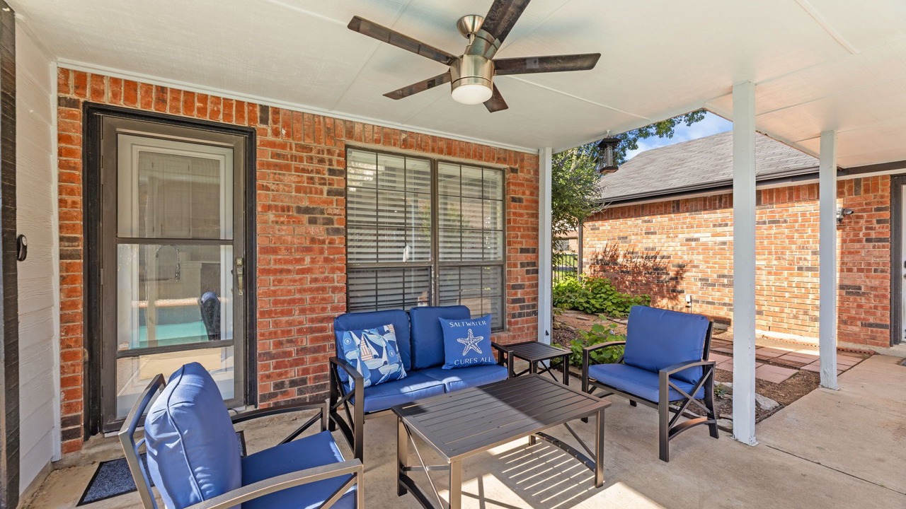 Photo of Patio Balcony in Euless
