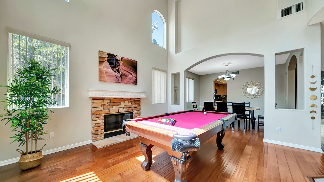 Photo of Bedroom in Tarzana