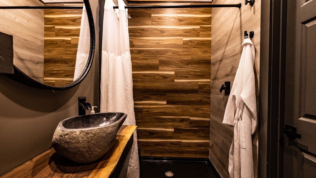 Photo of Bathroom in Peterstown