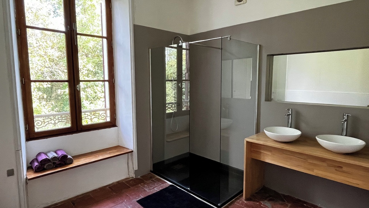 Photo of Bathroom in Panissac