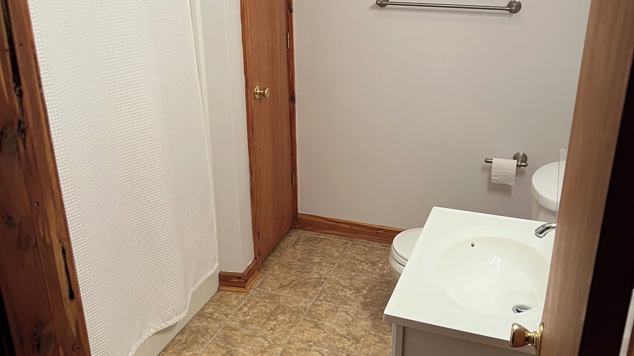 Photo of Bathroom in Pearisburg
