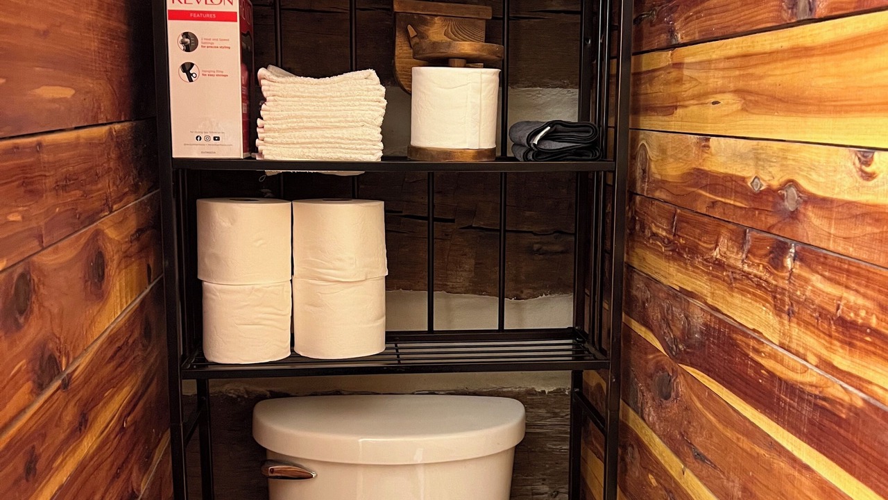 Photo of Bathroom in Pearisburg