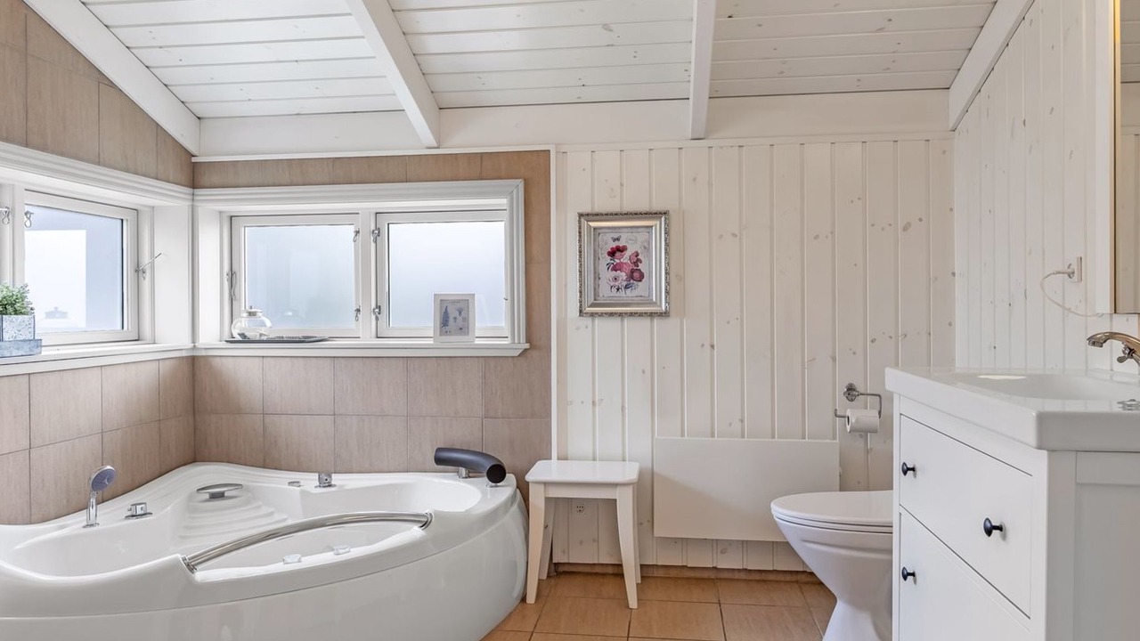 Photo of Bathroom in Broager
